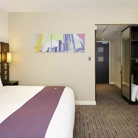Premier Inn 威尔登 外观 照片