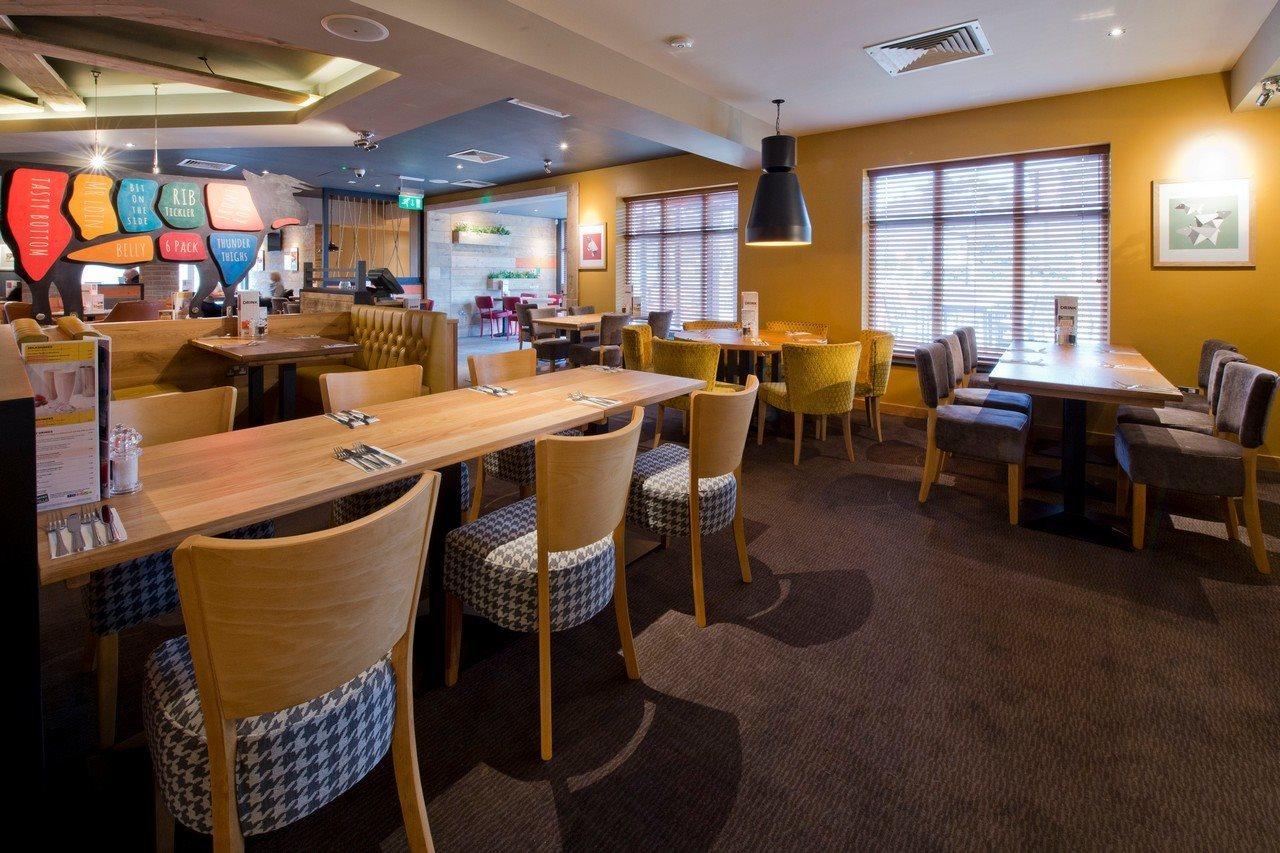 Premier Inn 威尔登 外观 照片